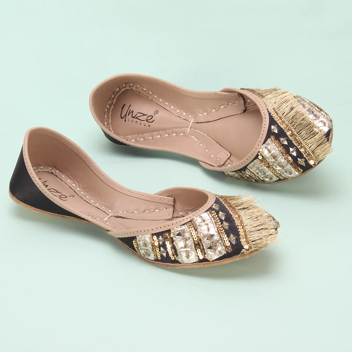 Women's "VALMAI" Embellished Stylish Khussa - Image 6