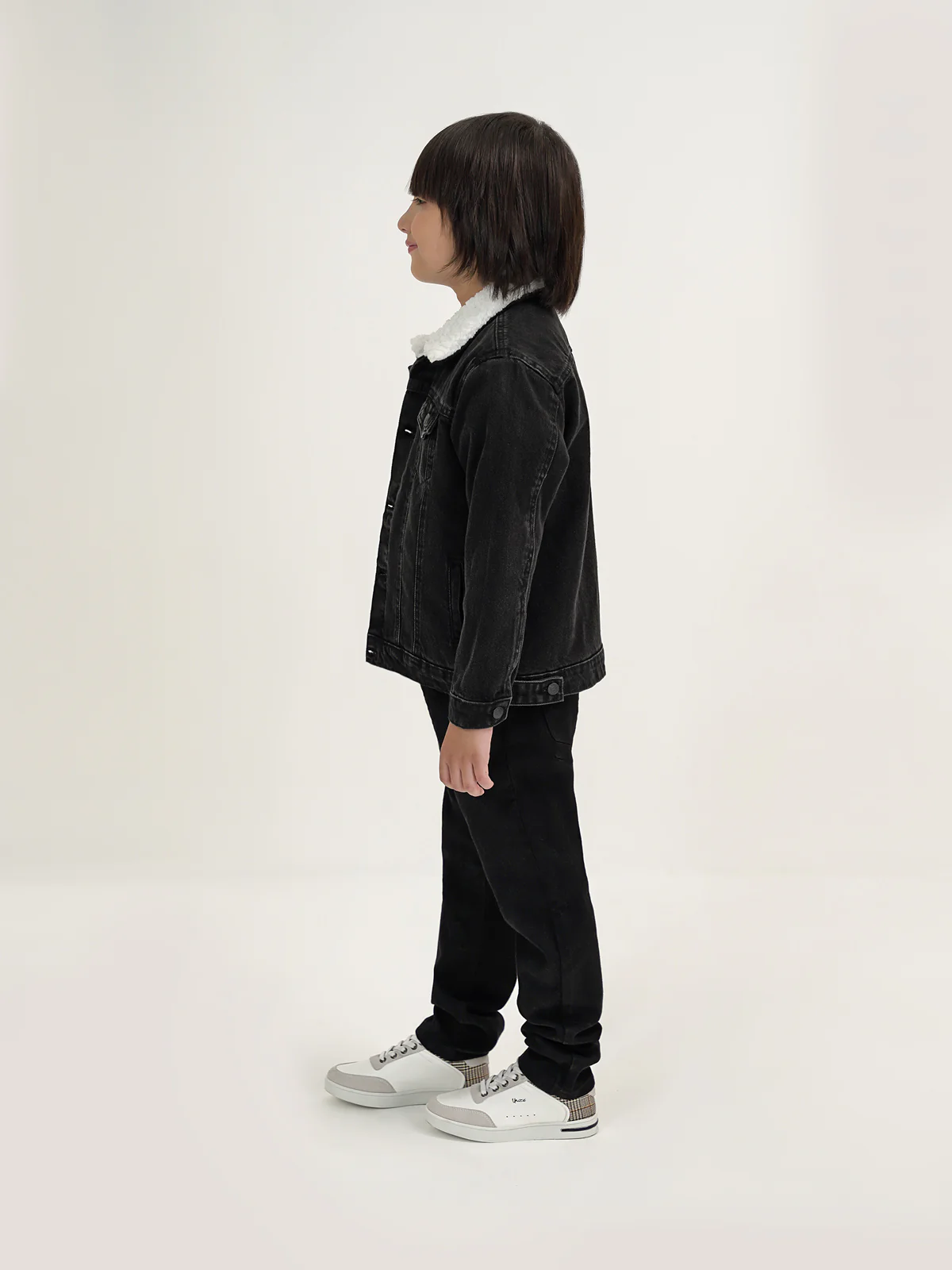 "ZAROON" Front Button Denim Jacket - Image 3